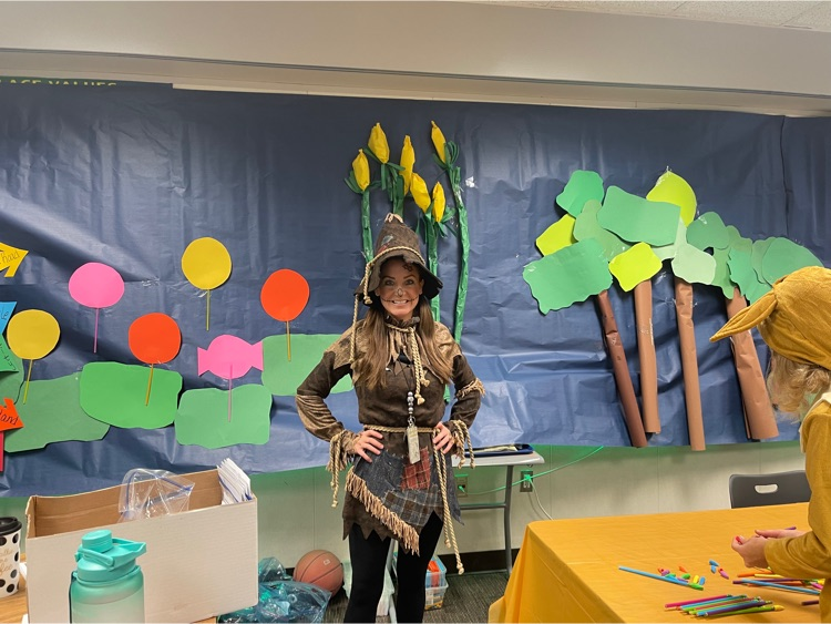 HumbleISD_PFE's tweet image. There&apos;s no place like home, there is no place like PFE where students get immersive experiences like coming to Oz!  #PFEisHappy #personalizedlearning