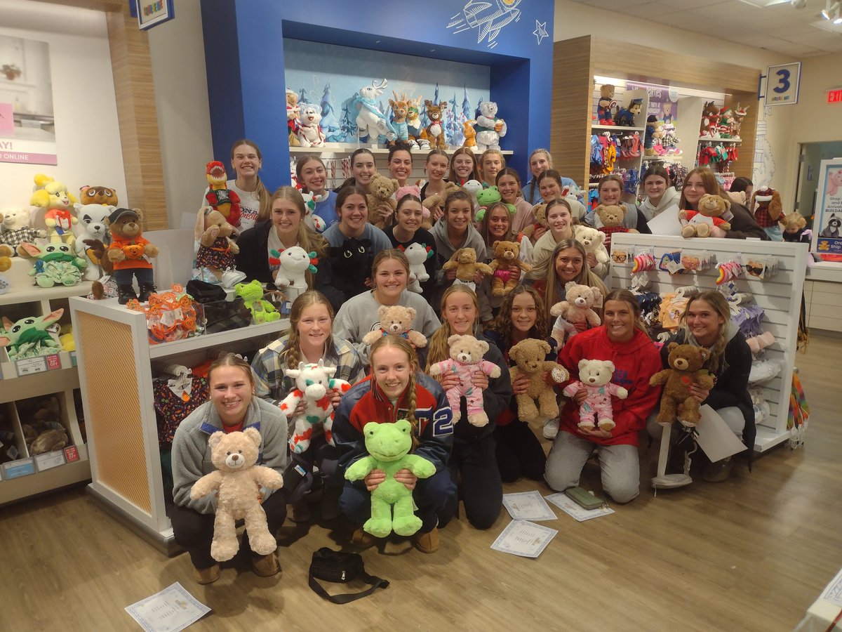 Hanging out with <a href="/TecumsehVball/">Tecumseh High School Volleyball</a> at  <a href="/buildabear/">buildabear</a>  #connections