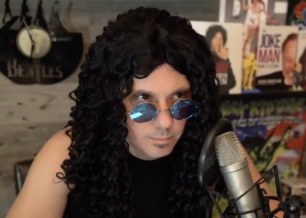 ChuckShute's tweet photo. Thought I’d dress up for today’s pod since it’s Halloween & my guest is a regular on Stern 🤷🏻♂️
@HowardStern @sternshow @craiggasscomedy
#HowardStern #SternShow #CraigGass #CraigGassComedy #WhackPack #Halloween #howardsternshow #HowardSternHalloween #ChuckShute #ChuckShutePodcast https://t.co/ii1CNp5dDt