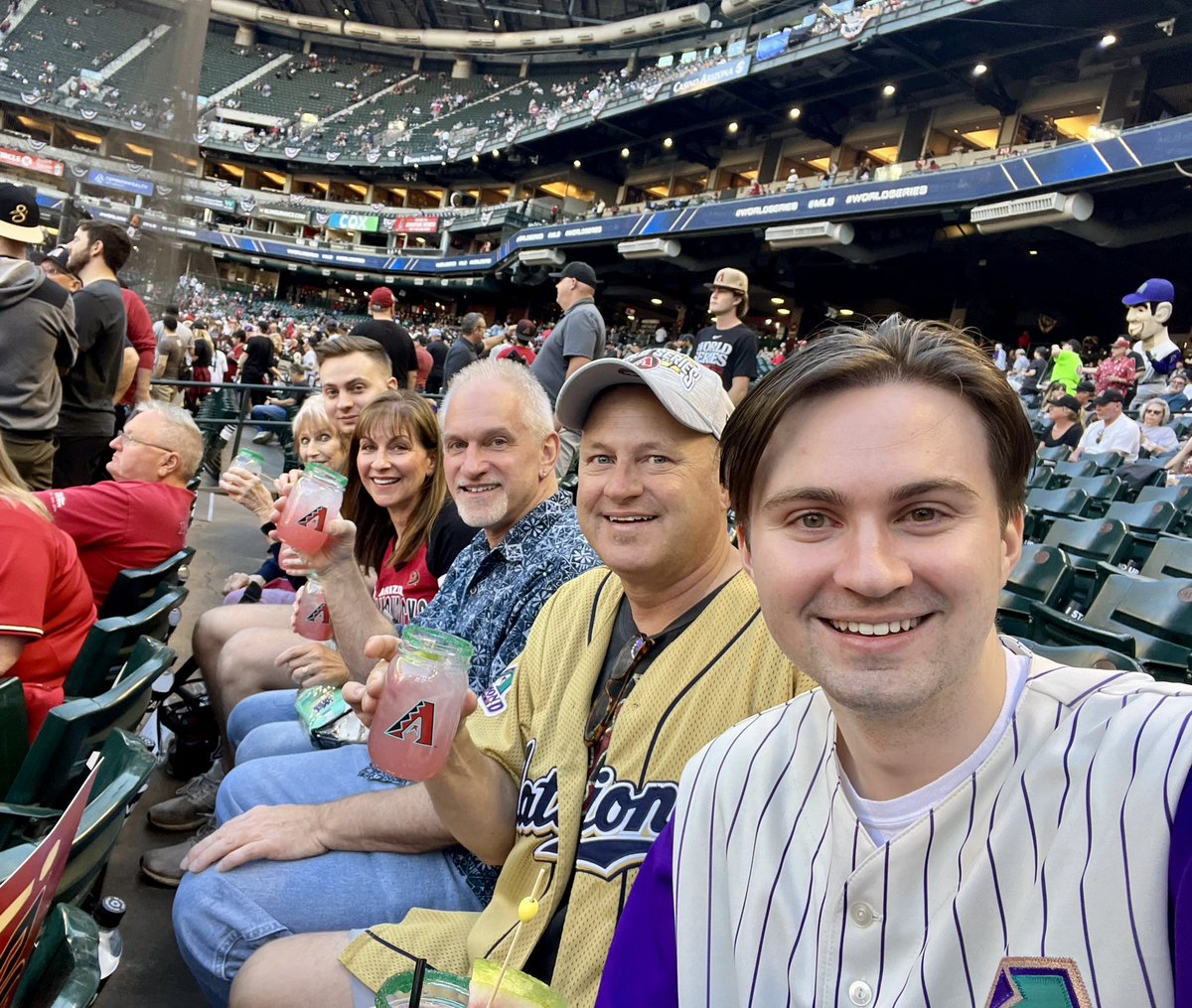 Dbaxx's tweet photo. Let’s go ! #Dbacks https://t.co/BilMBqaQs1