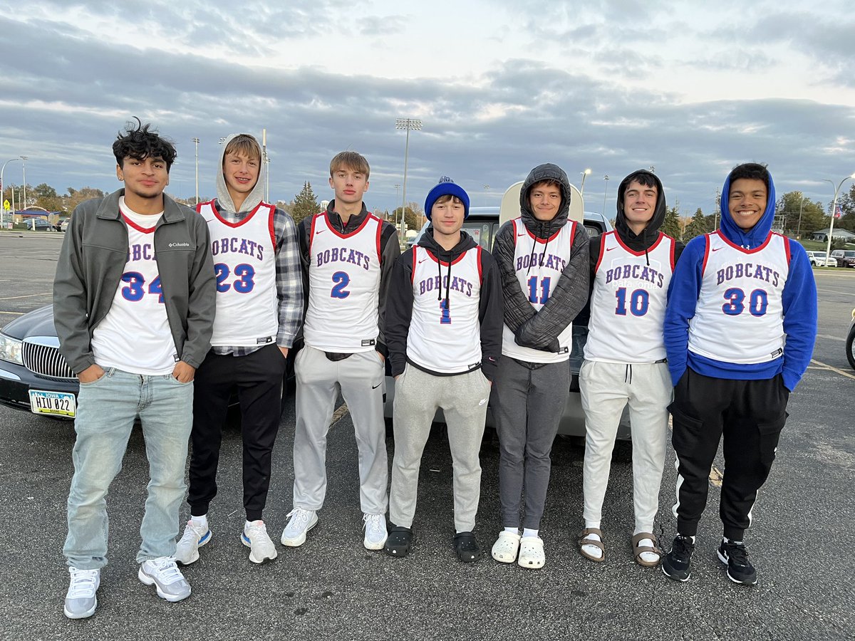 Thank you to these basketball players for passing out candy at MHS Trunk or Treat! Only 28 more days until our home opener. It will be a little warmer conditions in the roundhouse!!!