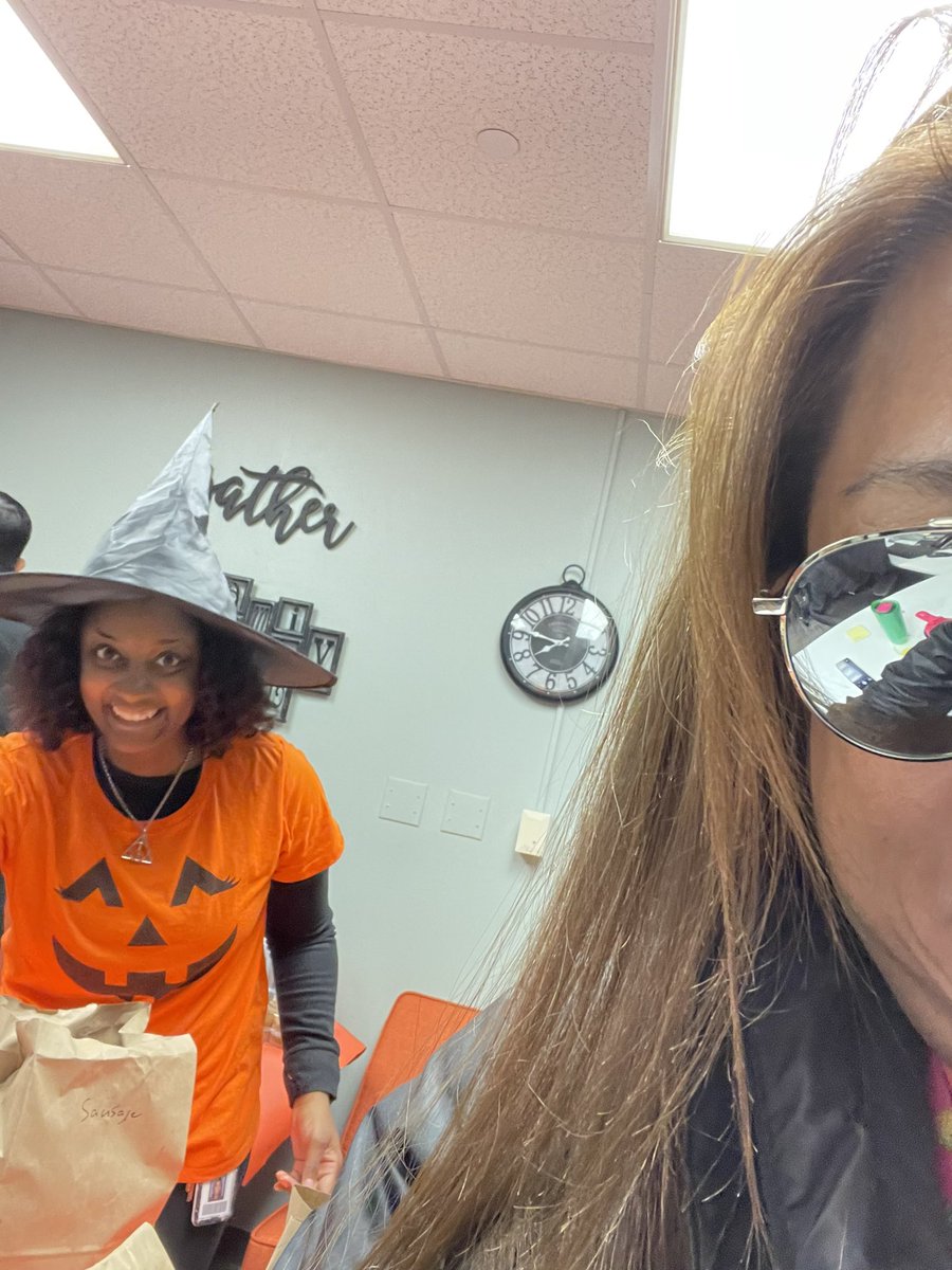 Ethridge_Bobcat's tweet photo. Happy Halloween to our Bobcat Families! https://t.co/ymRFyx4Dtg
