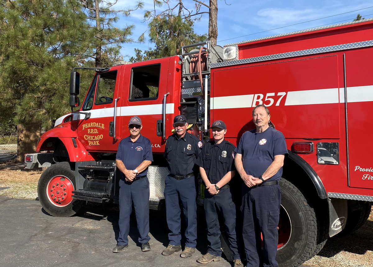 PCP_FIRE's tweet image. @PCP_FIRE crew attended Chicago Park School’s “Trunk-or-Treat” this afternoon. We are extremely grateful for our community of Chicago Park. We hope everyone has a fun and safe Halloween!

#PCPFire #Halloween #ChicagoParkSchool #CaliforniaFirefighter #NevadaCounty #NevadaCounty