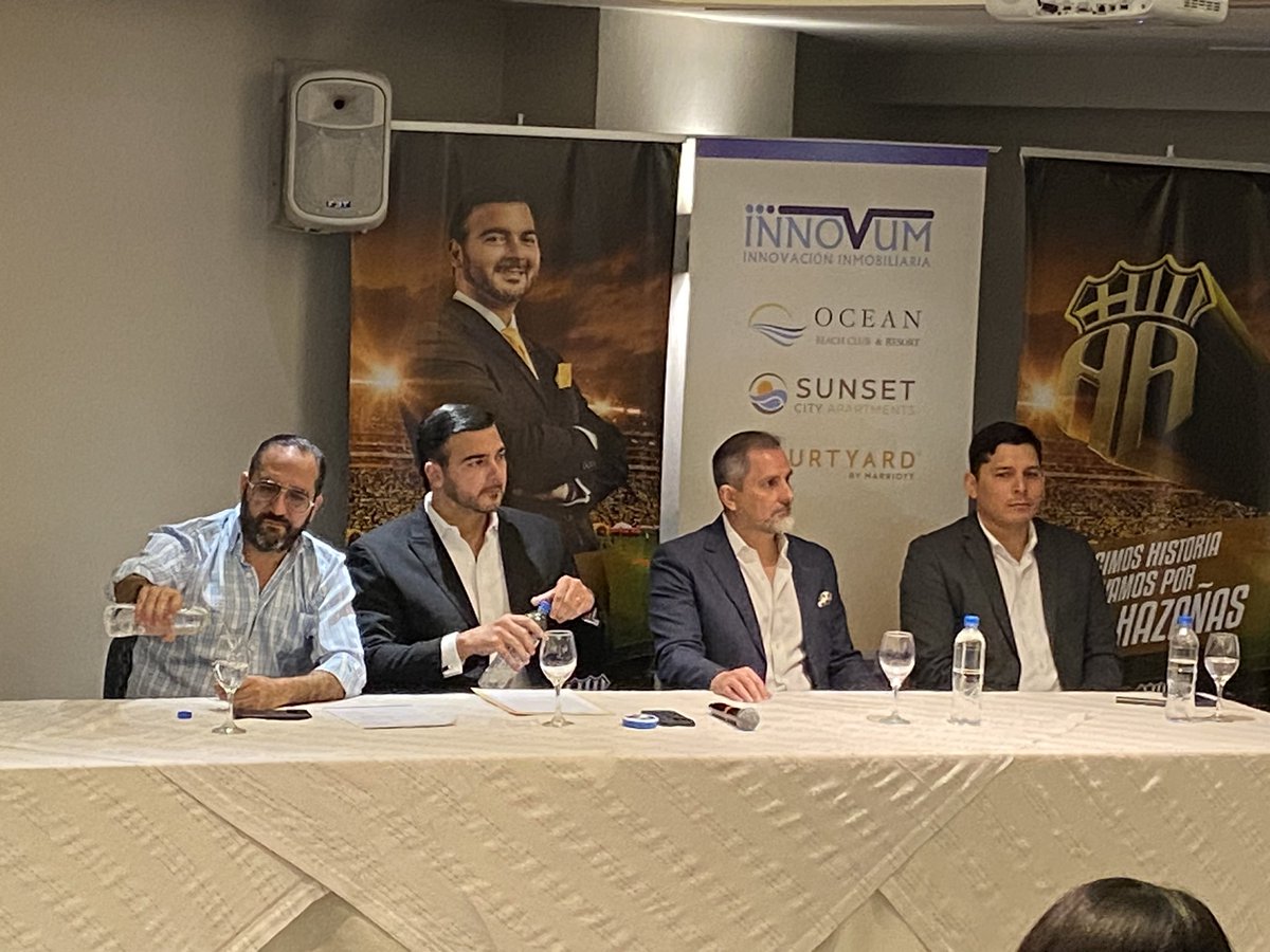 fbejarano01's tweet photo. Innovum innovación inmobiliaria presentó el Centro Comercial Monumental para Barcelona Sporting Club…
#BarcelonaSC #innovum #centrocomercial #monumental https://t.co/go1xkqIiWC