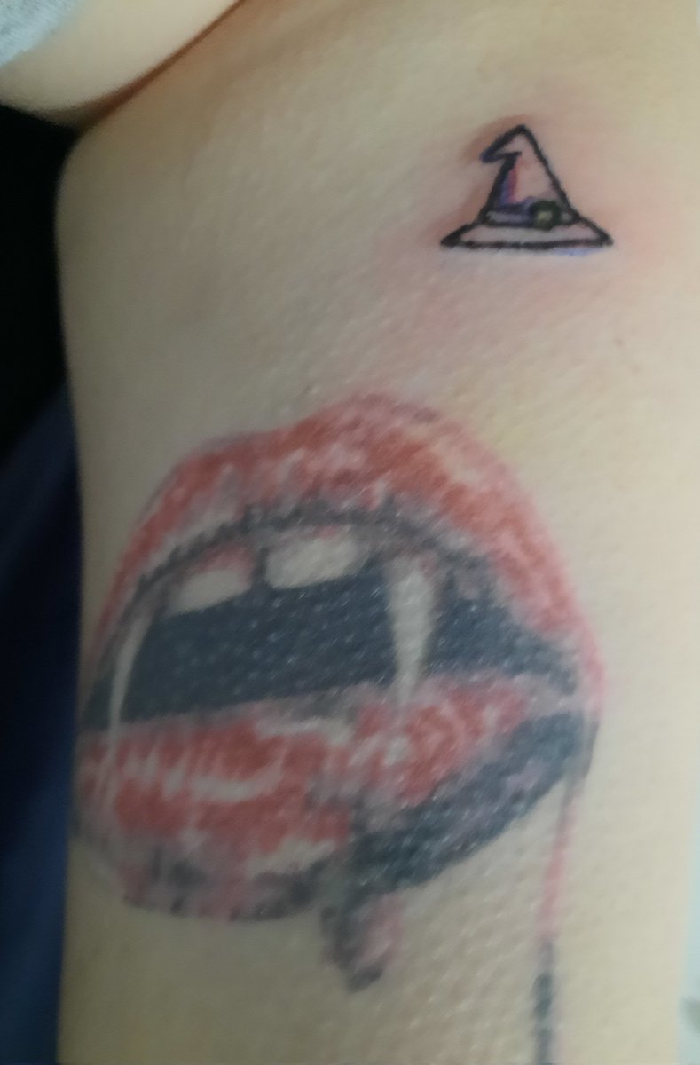 MMurrayWriter's tweet photo. Started a new, Halloween tradition. We tattoo each other with wee Halloween tattoos. I did the sad ghost, and Joey did the witch hat. 🎃👻

Was Mt first time with the machine, as I specialise in hand poke tattoos. #NewTattoo https://t.co/wkNbVaYyG9