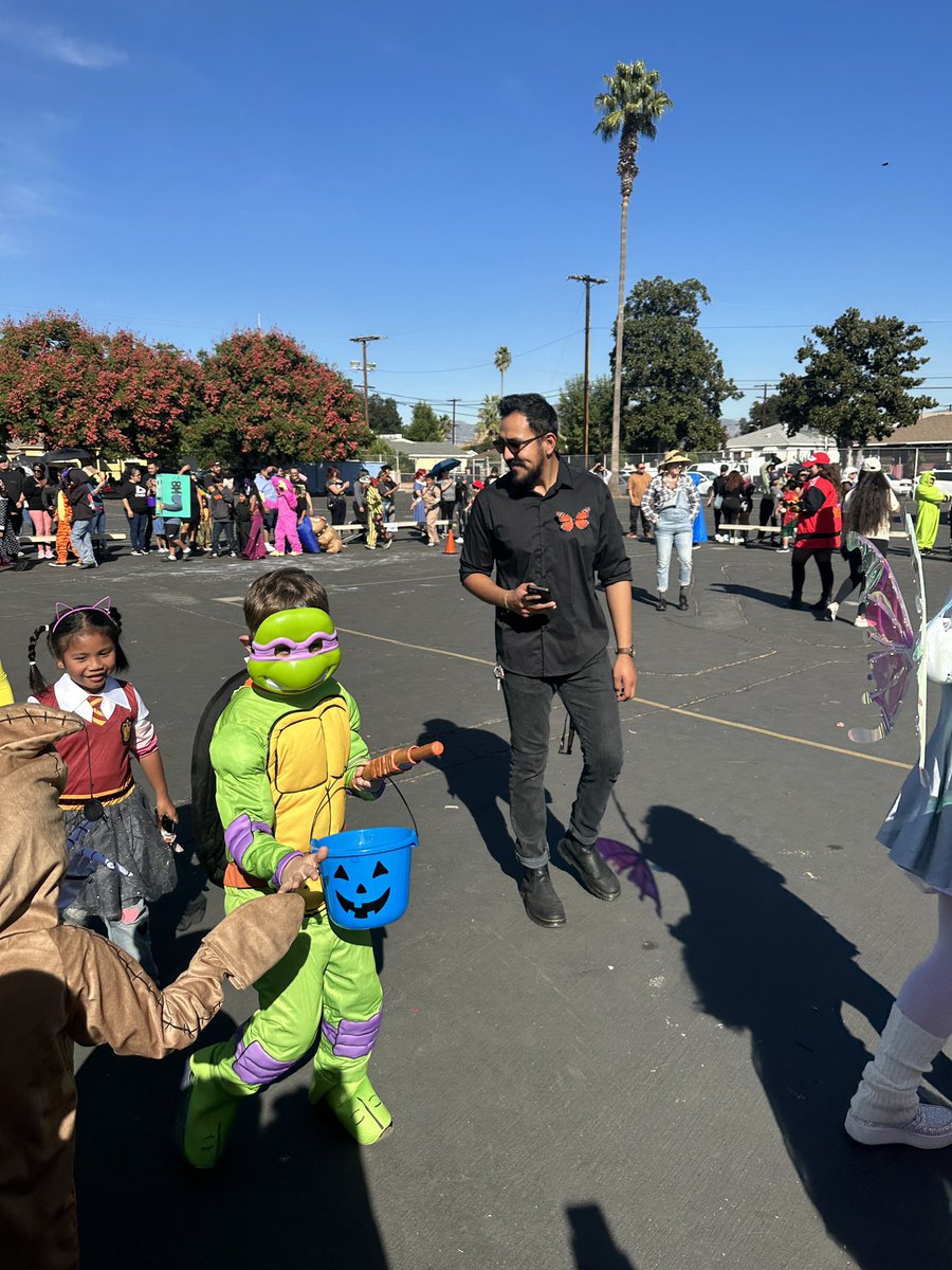 Burton_Bears's tweet photo. Happy Halloween from our Burton Bears 🎃 https://t.co/S3MaytAdTZ