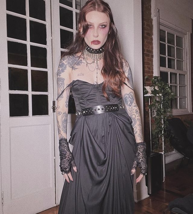 ⠀⠀⠀⠀

⠀⠀⠀⠀⠀ 𝖨 𝗄𝗇𝗈𝗐 𝖾𝗏𝖾𝗋𝗒𝗍𝗁𝗂𝗇𝗀 𝖻𝗅𝖾𝖾𝖽𝗌.

⠀⠀⠀⠀⠀