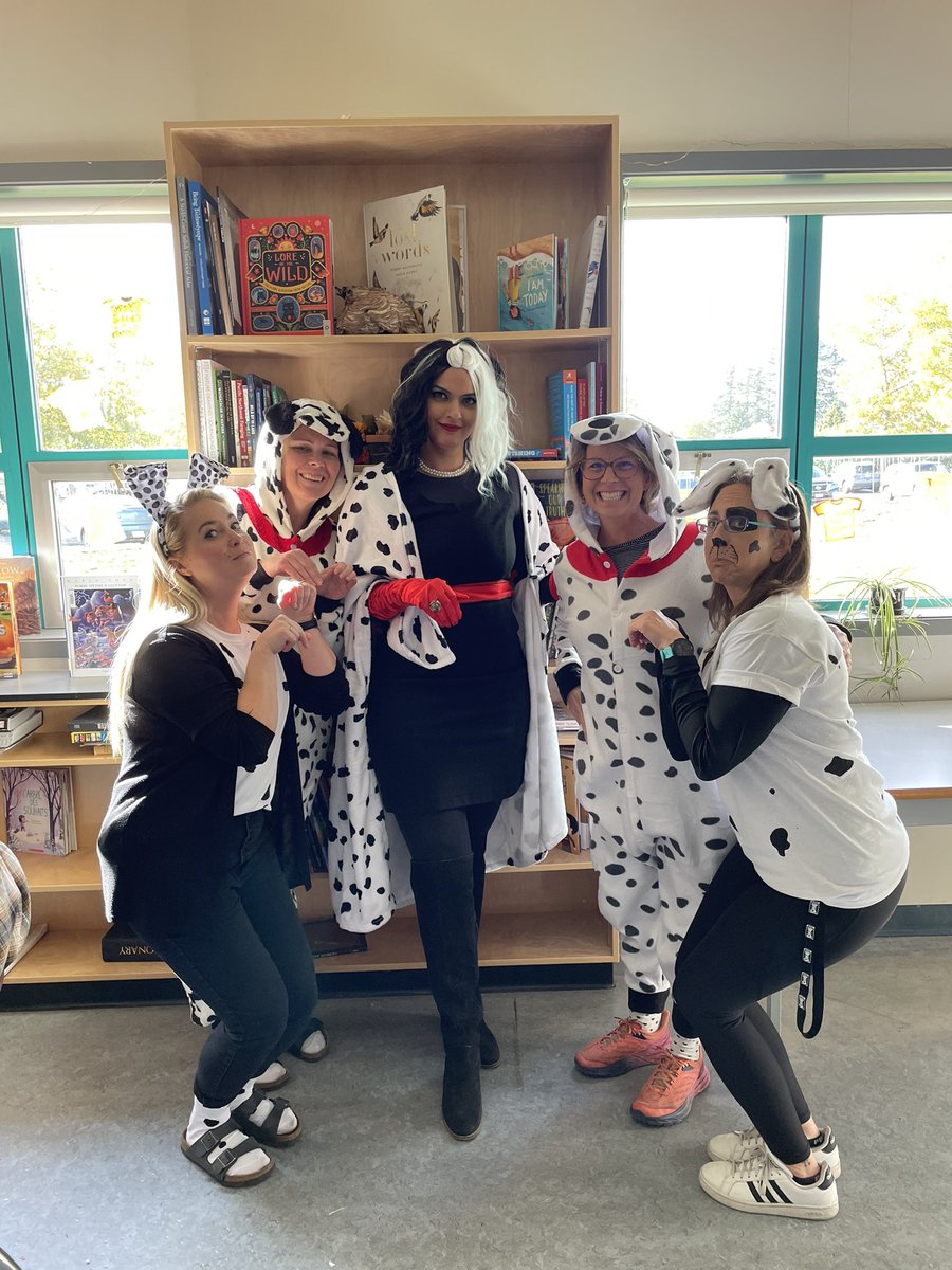Cruella &amp; her Dalmatians at MSMS today! (I may love Halloween a little too much!) #Halloween2023
