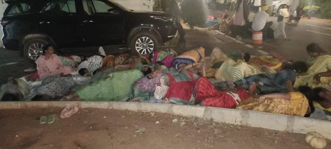 F9zuU4NacAAxwV6?format=jpg&name=medium