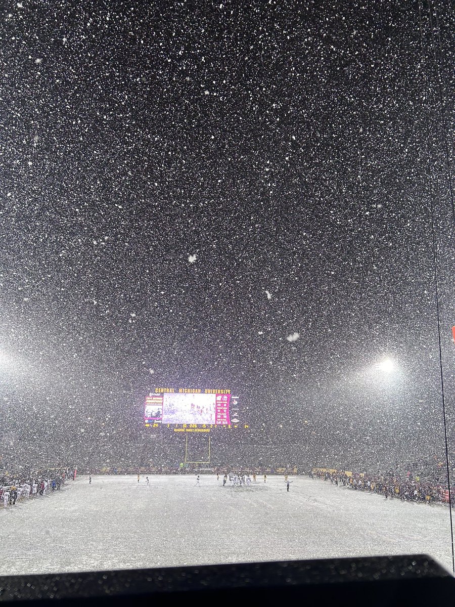 Mikey_MacLean42's tweet photo. How can you not love MACtion https://t.co/8ARCvXDPmu