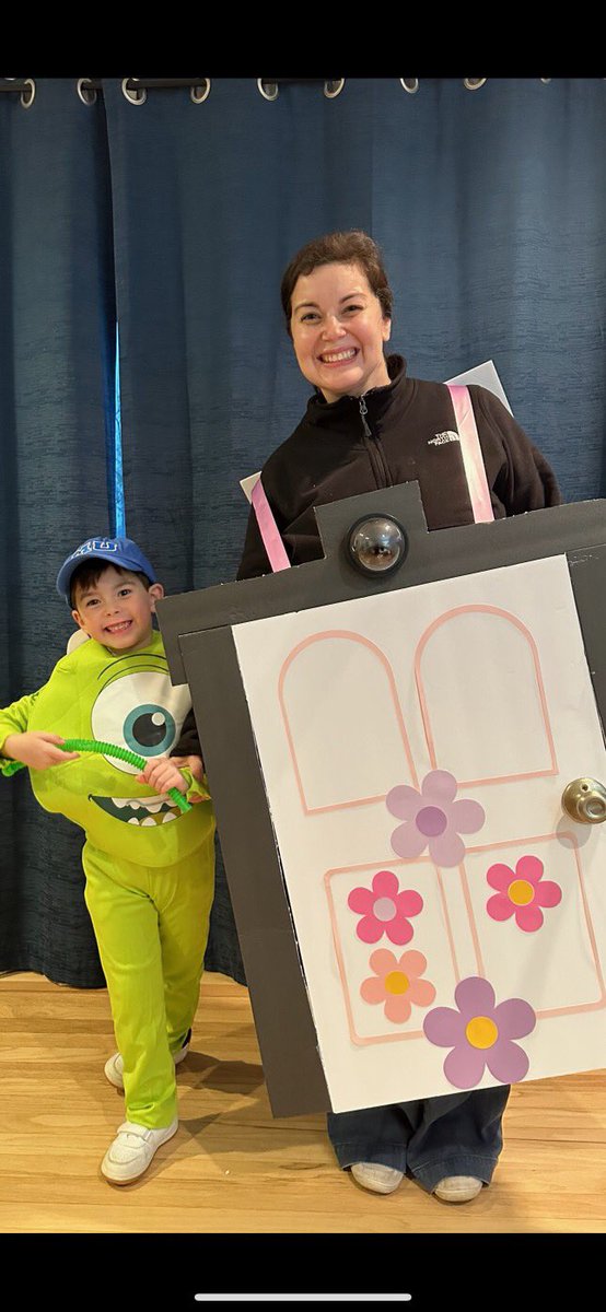 Dr. Danielle Courtemanche’s Class tweet media