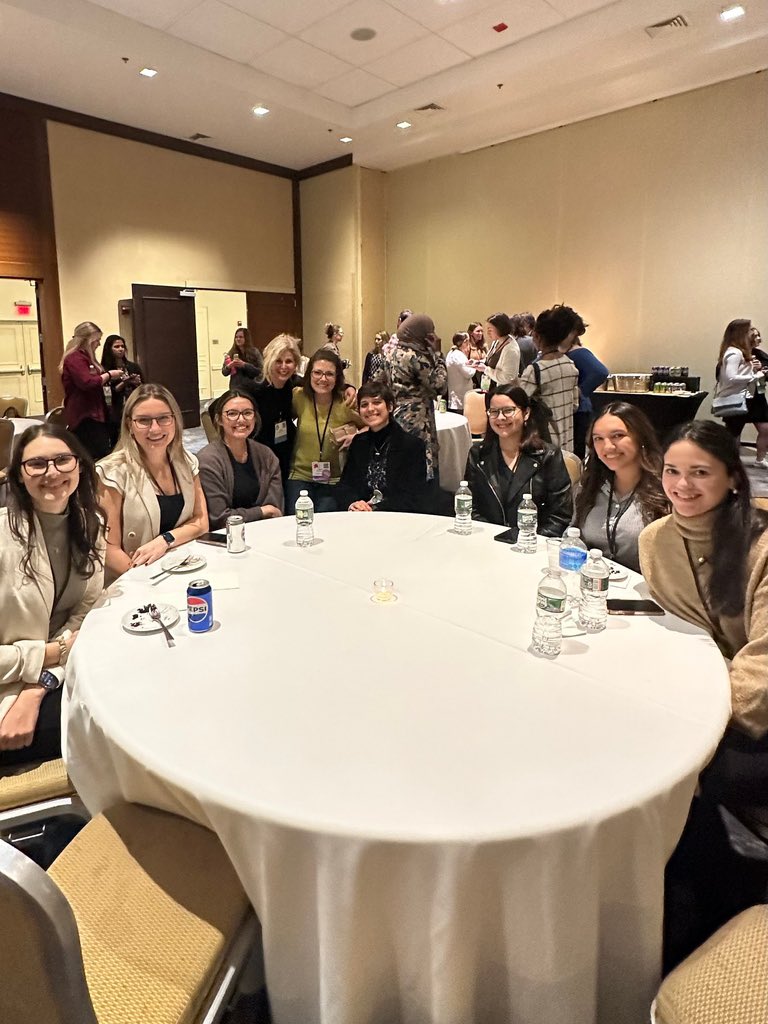 Spent last week with great colleagues, volunteering, presenting posters, and learning about neuropsychology at NAN/ HNS 2023 conference in Philadelphia. Grateful for the opportunity. Looking forward to the next one.