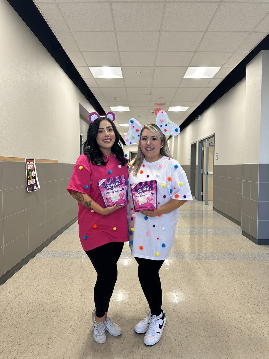 Halloween 2023 with my work bestie 💖 I would say @motherscookies1 are the best cookies ever but I think we’re the most creative cookies I know ☺️🍪