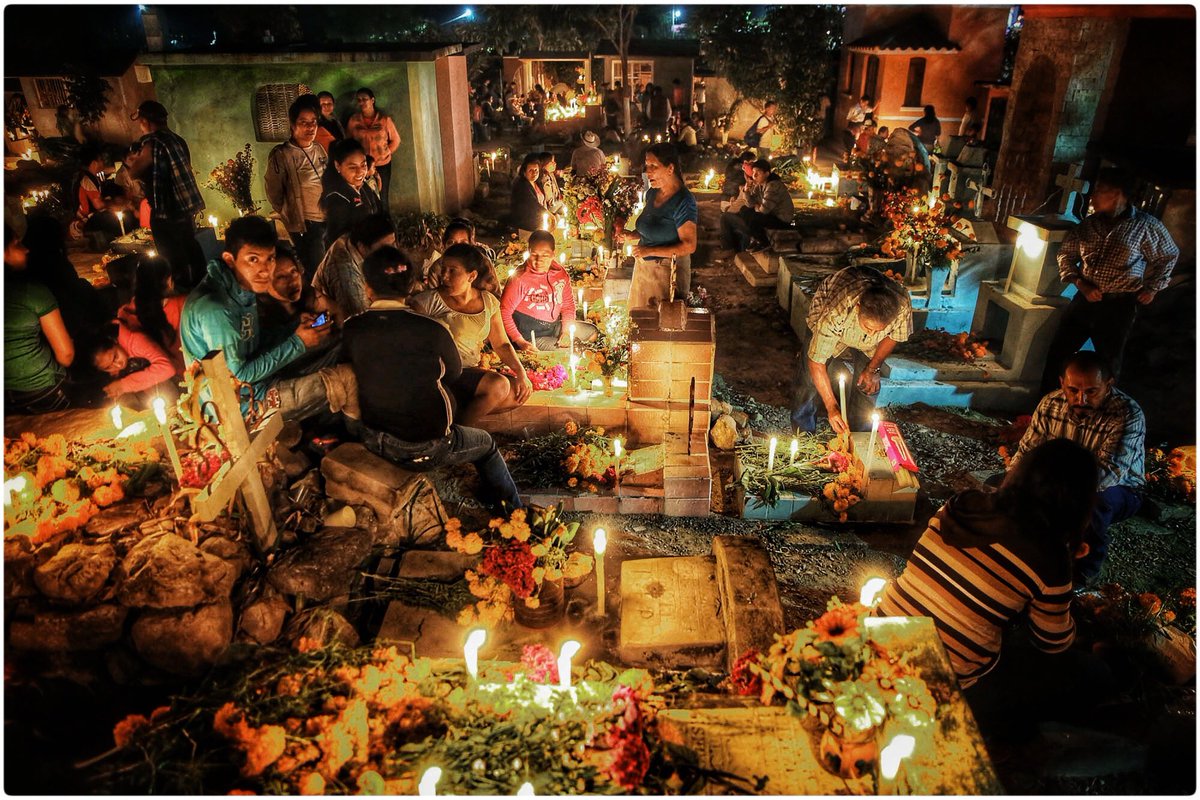 pvirgen's tweet photo. Pueblo Mágico, Panteón Mágico 
Copainalá Chiapas https://t.co/ugk5Z1ylnY