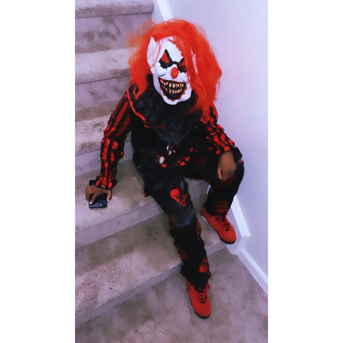 arrogant_tayyy's tweet photo. happy halloween #mytwo 👻❤️ https://t.co/AmAnnUx7Nb