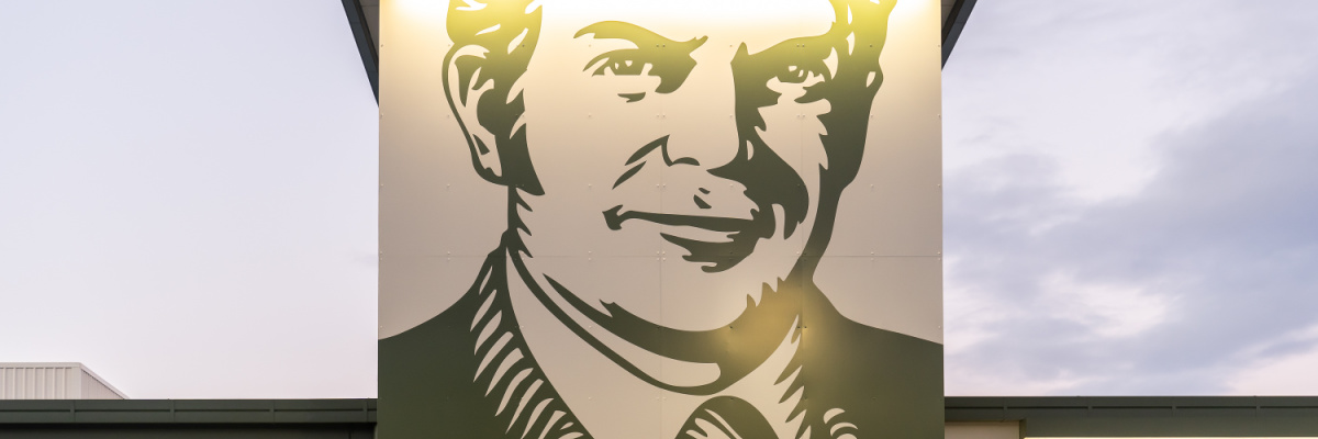 Endeavour Group has announced that Bruce Mathieson is stepping down to pursue other interests >> bit.ly/3oJgxLA