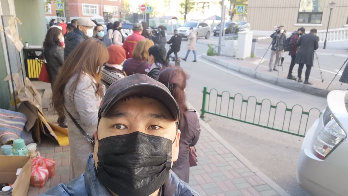 Одоо хангалттай, одоо цуглацгаая, ямар улсад амьдархаа шийдье!