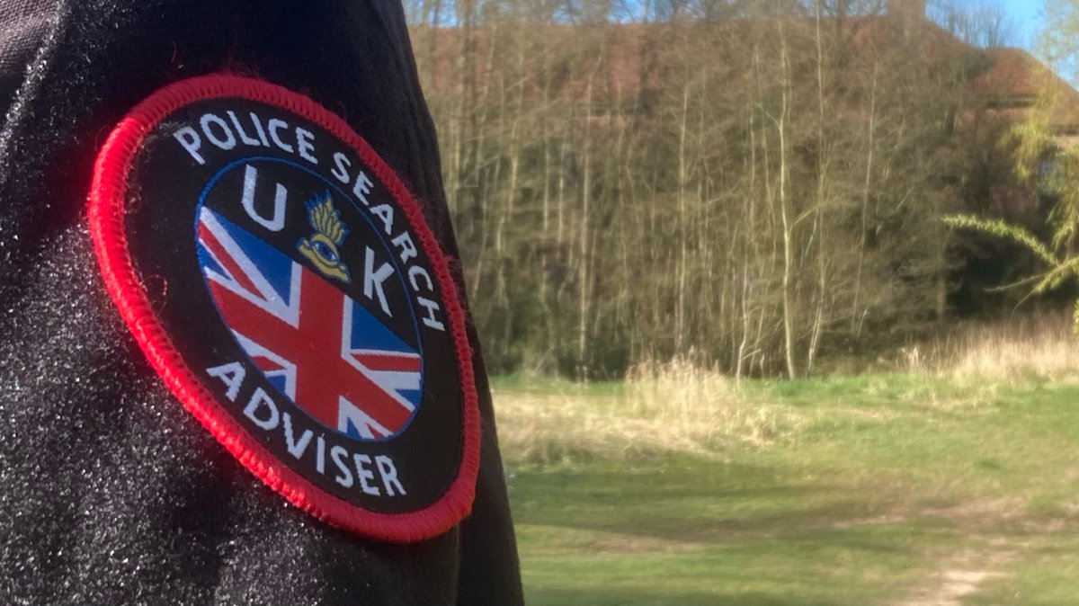 Massive search effort overnight with a #TacOps Police Search Adviser (#PolSA) coordinating <a href="/BPMRT/">Bowland Pennine MRT</a> <a href="/bls_fire/">Bolton-le-Sands Fire</a> <a href="/firesearchdogs/">LFRS Fire Search and Rescue Dogs</a> <a href="/LFRS_USAR/">Lancashire USAR</a> <a href="/_LASAR_/">Lancaster Area Search & Rescue</a> <a href="/NPASNorthWest/">NPAS North West Region</a> <a href="/MRSearchDogsEng/">Mountain Rescue Search Dogs England</a> to assist @PoliceLancaster @MorecambePolice with a missing person search.  Search ongoing.