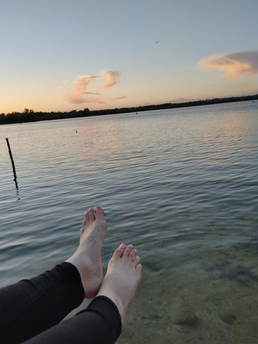 How beautiful is this 😍   #Feet #feetvideos #footcontent https://t.co/ib6LKfWAjs<a href="/tag/feet"class="tags">#Feet</a><a href="/tag/feetvideos"class="tags">#feetvideos</a><a href="/tag/footcontent"class="tags">#footcontent</a>