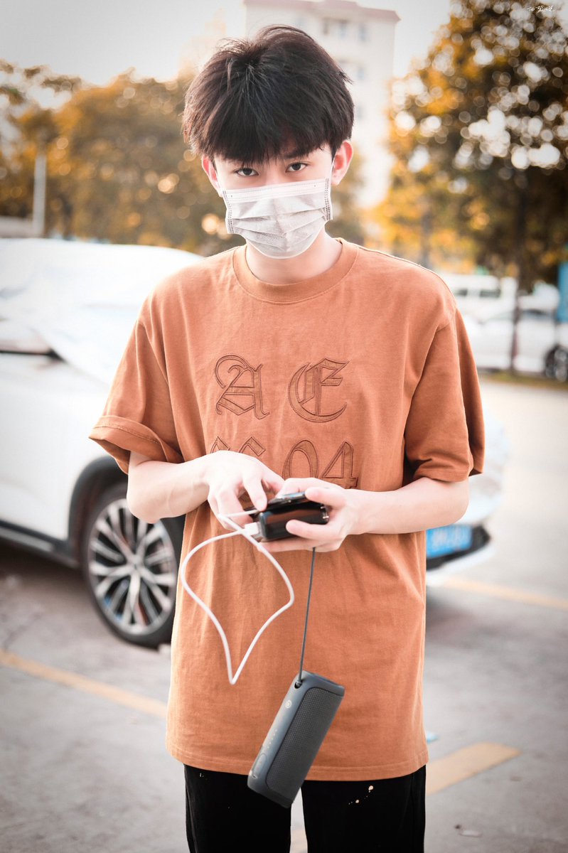 forjunyu's tweet photo. 211006 | off to work

cr. 西蒙说·陈俊宇

#ChenJunyu #陈俊宇 https://t.co/7lUFc1SVla