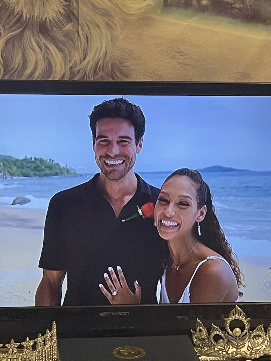 assenavmarie's tweet photo. 3/3 YESSSSSSSSSS MY HEART IS SOARINGGGGGGGGG #BachelorInParadise https://t.co/ilXoQgTJRM