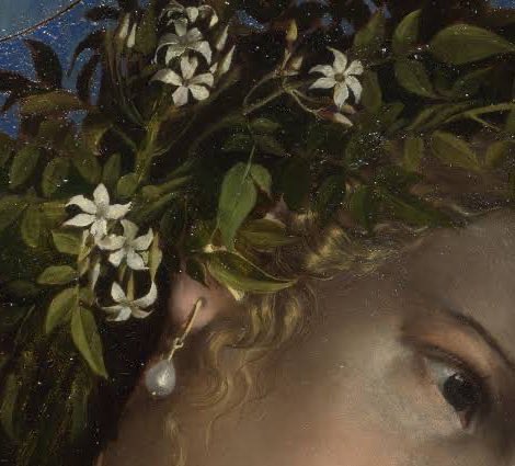 Sanat eserlerinde taç detayları.