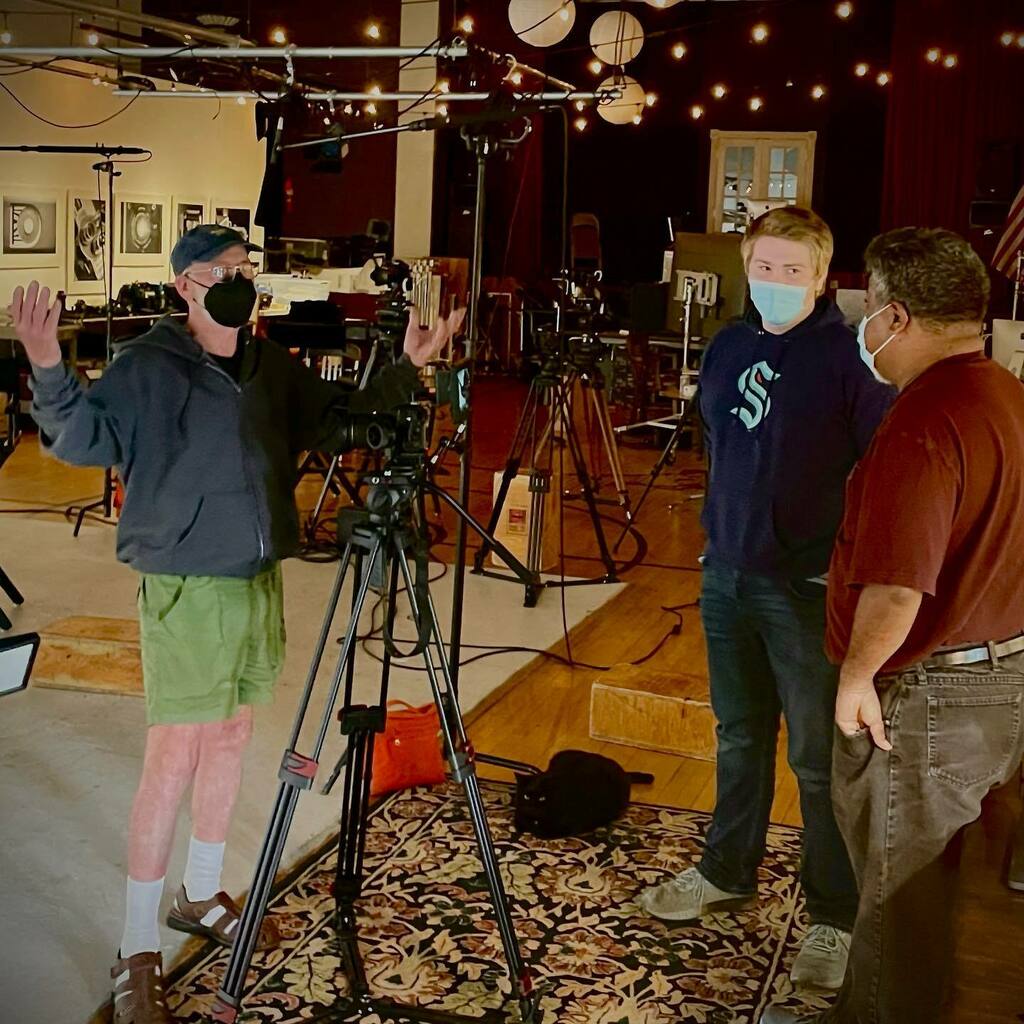 Dante, meeting with professional filmmaker Don Hamilton, to discuss TCS’s latest exciting community partnership! Can’t want to see what they produce! #tcs_spokane #spokanepublicschools #newtechnetwork #hamiltonstudiospokane instagr.am/p/CUqa9v2BUM1/