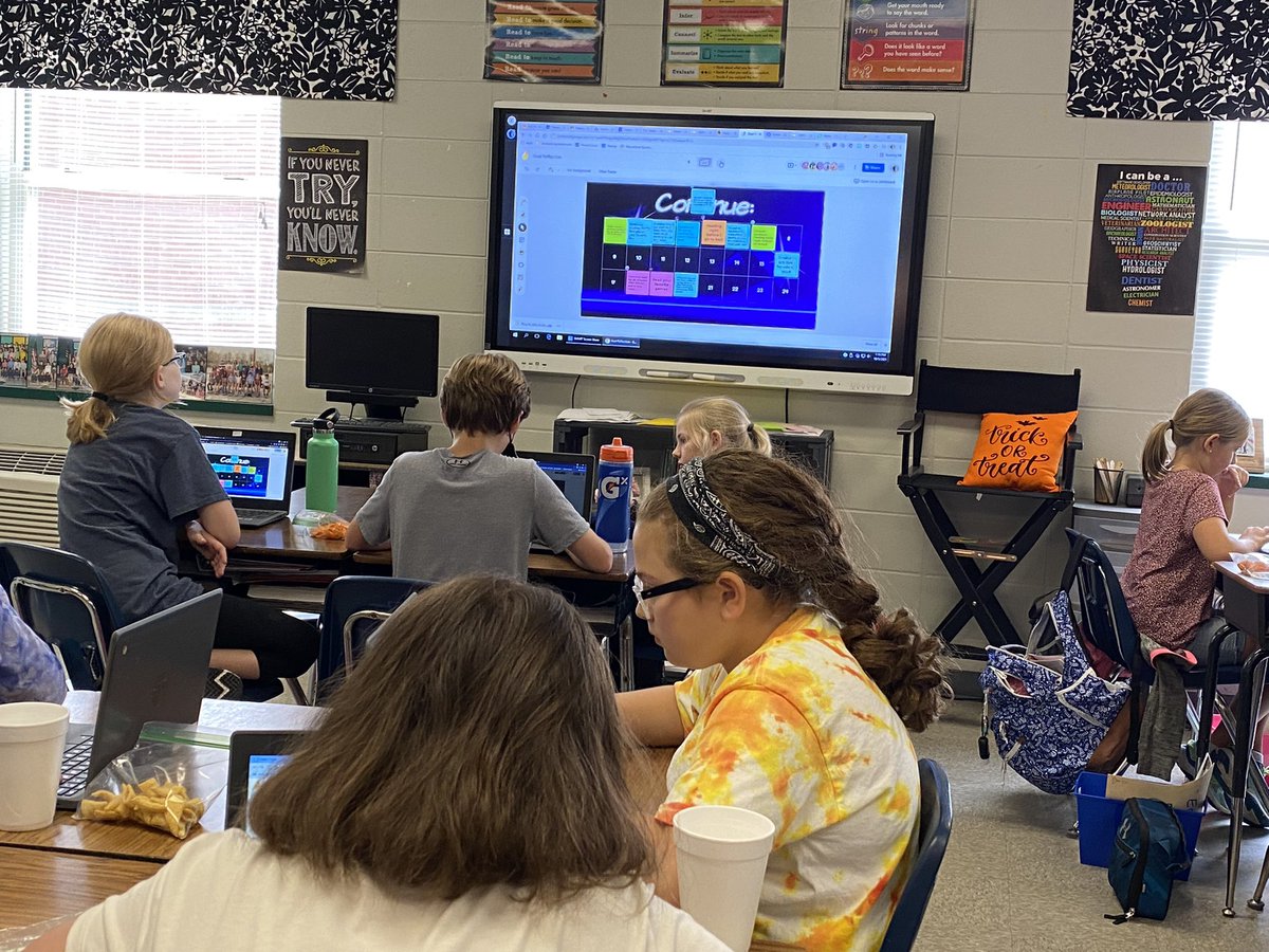 KristaMBender's tweet image. Using Google Jamboard to reflect on our first nine weeks goals. What should we start doing, stop doing, and continue doing? 🤔 @OMIS_Eagles @Shelbyedk12alus @ShelbyEdTech 

#goals #goalsetting #goalreflection