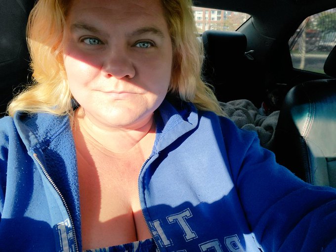 ☆☆ Update ☆☆  Still homeless  Still living in my beat up car  Still taking one day at a time  https://t<a href="/tag/homeless"class="tags"><span>#homeless</span></a><a href="/tag/adultmutualaid"class="tags"><span>#adultmutualaid</span></a>