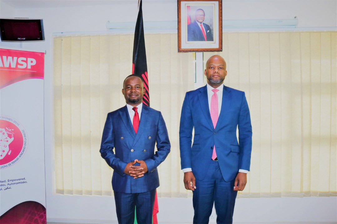MeneWamkele's tweet photo. This afternoon, I met with Ministers of Trade, Industry and the private sector. This engaging and insightful meeting addressed Malawi’s AfCFTA implementation strategy, and how the private sector, particularly SMEs, can take advantage of continental value chains. https://t.co/L1sf3FsHbS