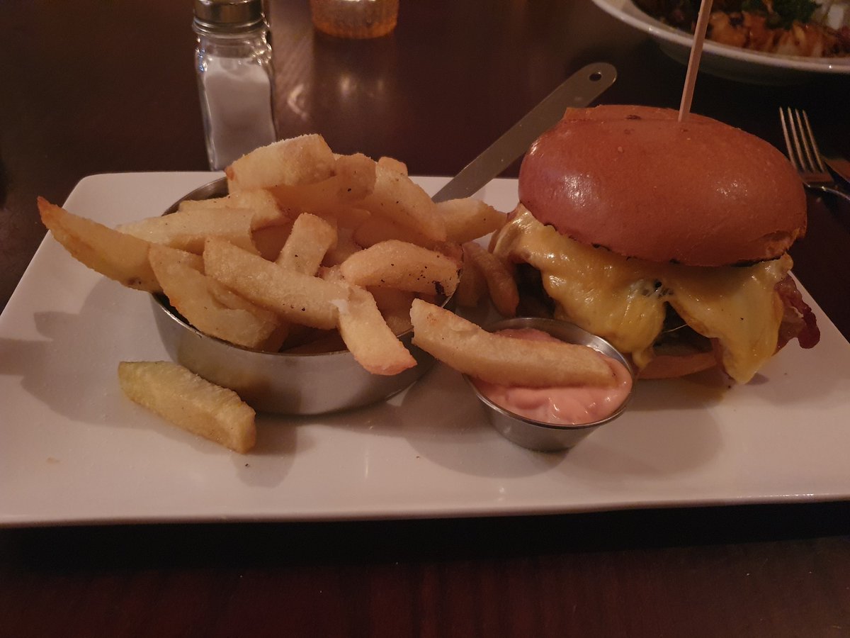 1_wilderness's tweet photo. We eating good again 🤤🤤 https://t.co/xmySY8VERY