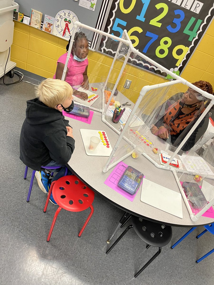 KBensonLES's tweet photo. Want to see something great for kids?.?.?.?. #mathsmallgroups @AMSTI4all @AMSTI_UM @TCBOE_LES @TCBOE https://t.co/8tBwfoXMHd