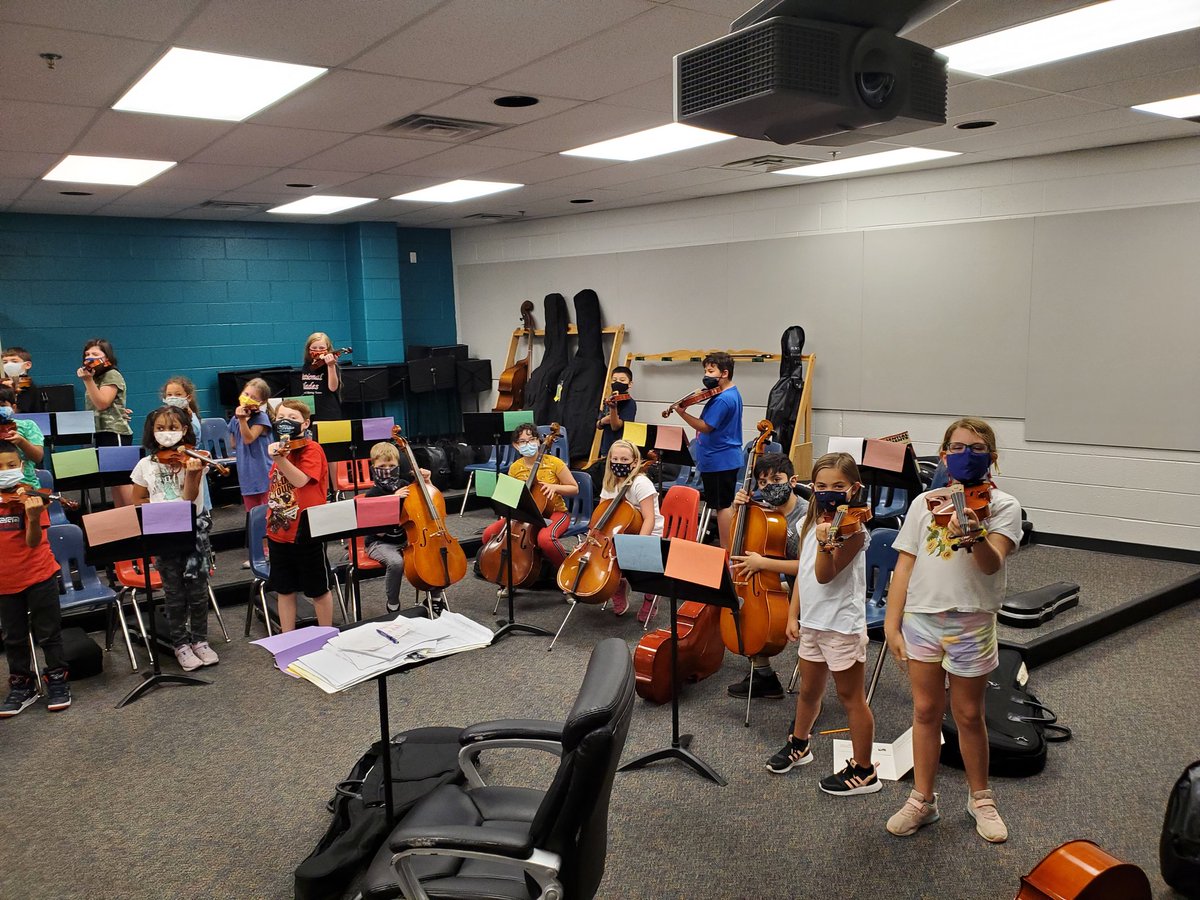 RansdellStrings (@ransdellstrings) on Twitter photo Outstanding Orchestra Tuesday! 4th graders from Houser & Thompson's classes at SHES are on point with their posture; then heard a fantastic Fall concert at OPHS full of familiar faces! ❤🎻 <a href="/PwcsArts/">PWCS Fine and Performing Arts</a> <a href="/SHESPandas/">Signal Hill ES</a> <a href="/OsbournParkHS/">OPHS</a> Outstanding Orchestra Tuesday! 4th graders from Houser & Thompson's classes at SHES are on point with their posture; then heard a fantastic Fall concert at OPHS full of familiar faces! ❤🎻 <a href="/PwcsArts/">PWCS Fine and Performing Arts</a> <a href="/SHESPandas/">Signal Hill ES</a> <a href="/OsbournParkHS/">OPHS</a>