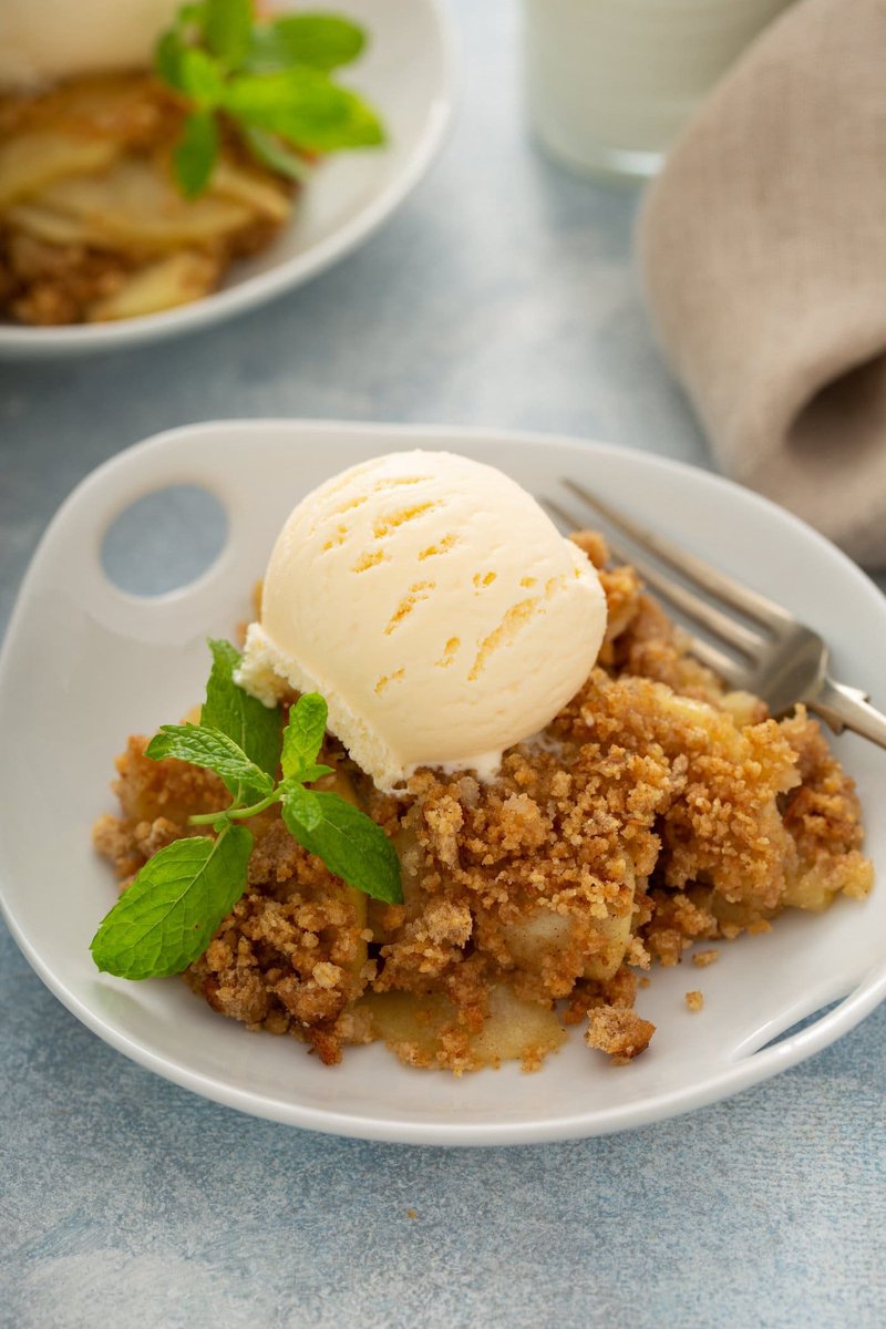 EvenStrongerNow's tweet photo. Puts apple betties (apple crisp/cobbler) on the TL for #NationalAppleBettyDay https://t.co/hy6zDujzgo