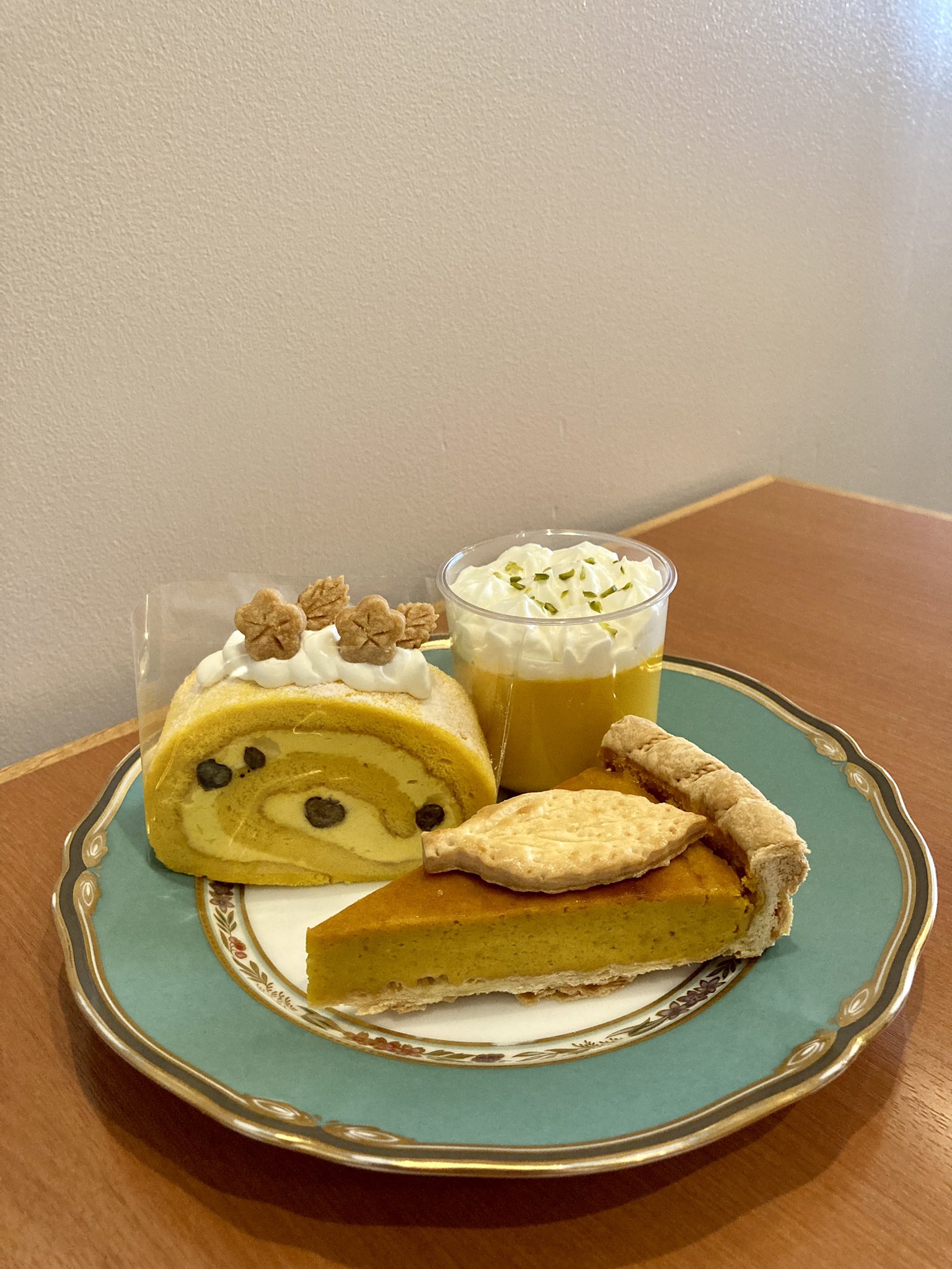 Bo Peep ボーピープ お持ちかえりできます パンプキンパイ かぼちゃのロールケーキ かぼちゃのプリン 秋のお楽しみ ぜひどうぞ 吉祥寺カフェ おやつ パンプキンパイ かぼちゃのプリン かぼちゃのロールケーキ お持ちかえりできます T Co