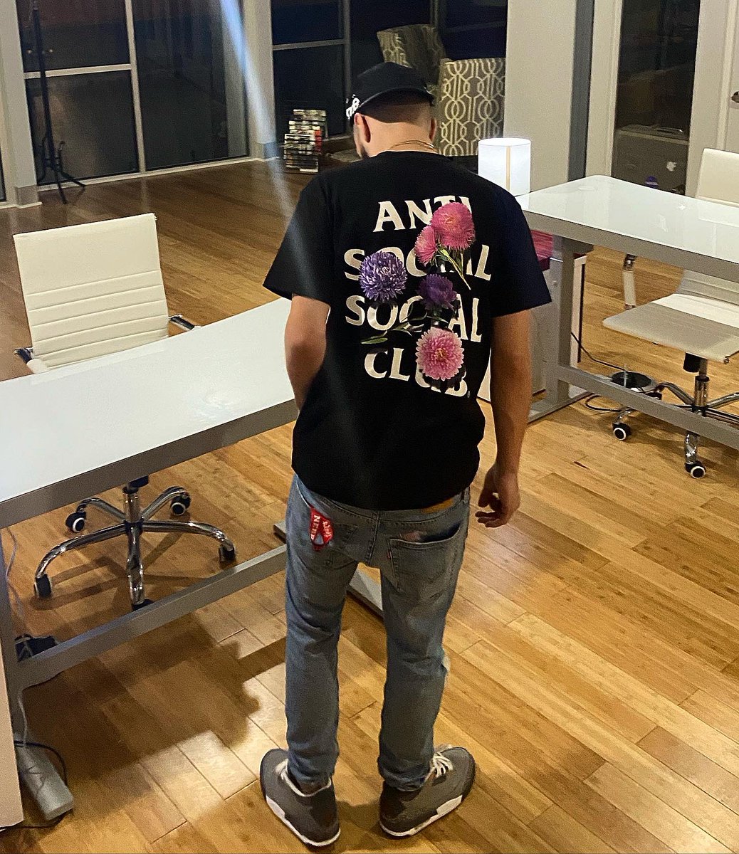 DrewRill tweet media