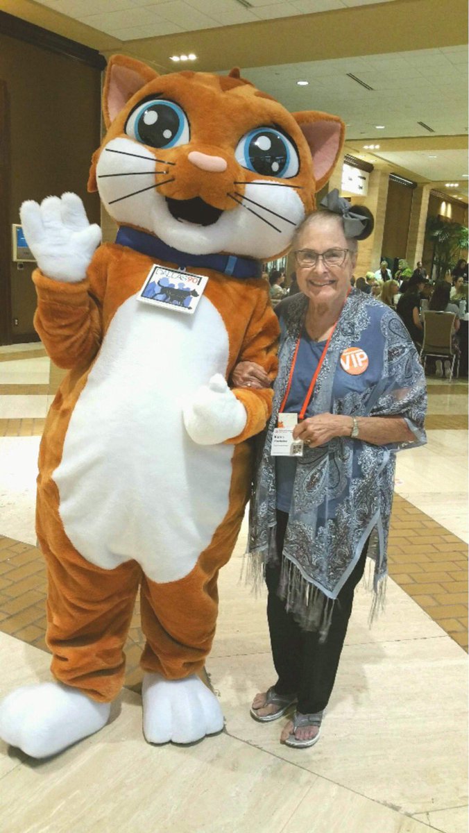 FriscoHumaneSoc's tweet photo. It's a sad day for us at Frisco Humane Society; we are heartbroken to hear that our beloved cat foster mom, Karen Kincheloe passed away. May she rest easy in grace and love. https://t.co/fvRaJJWkWw