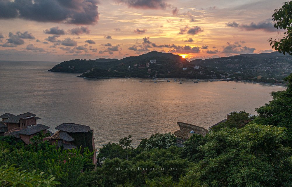ixyzih's tweet photo. Buenas... que digo buenas, excelentes tardes 🌅  #Zihuatanejo https://t.co/ObnPIAPH0v