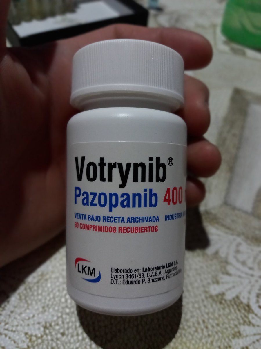 MashaCasal8's tweet photo. Hola amigos, mi mama esta necesitando esta medicacion para su tratamiento. Hace mas de 2 semanas no se las envian. En el hospital no nos dan ninguna respuesta y es urgente. Nos ayudarian mucho compartiendo para poder conseguirla. Ya que se nos hace imposible poder comprarla. https://t.co/y08fYpAL3D