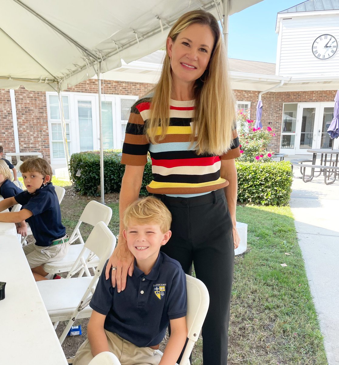 noneal510's tweet photo. THRILLED to be on campus volunteering for Emmett’s classroom today as class reader and lunch helper. 🙌🏻 It’s been since his Kindergarten year that I’ve been able to be on campus helping, and it felt great to be back! #secondgrade #cuties #stdavidsschool https://t.co/tQMBGxCJiQ