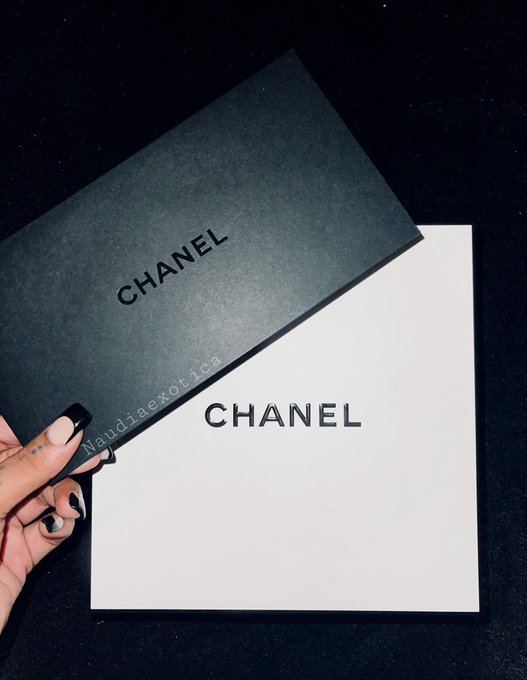 CC just because 🖤🤍 @chanel #luxury #shopping #products #brand #aesthetic #filter #chanel #makeup #beauty<a class="tags" target="_blank" title="On Twitter" href="/?out=eyJ0eXAiOiJKV1QiLCJhbGciOiJIUzUxMiJ9.eyJpYXQiOjE3MjQ3MDk0MzMsImlzcyI6InR3cG9ybnN0YXJzLmNvbSIsIm5iZiI6MTcyNDcwOTQzMywiZXhwIjoxNzU2MjQ1NDMzLCJyZWRpcmVjdF91cmwiOiJodHRwczovL3R3aXR0ZXIuY29tL2NoYW5lbCJ9.5oZO7ZMhBUrXkehvvVJy-NkLUG6RuEEHS22SgT0EYPha07JouPHbUce1R_2CV6uZ-l6cTsbbo3SIl3Gmz-f3jQ">@chanel</a><a href="/tag/luxury"class="tags">#luxury</a><a href="/tag/shopping"class="tags">#shopping</a><a href="/tag/products"class="tags">#products</a><a href="/tag/beauty"class="tags"><span>#beauty</span></a><a href="/tag/makeup"class="tags"><span>#makeup</span></a><a href="/tag/chanel"class="tags"><span>#chanel</span></a><a href="/tag/cosmetics"class="tags"><span>#cosmetics</span></a><a href="/tag/brand"class="tags"><span>#brand</span></a><a href="/tag/filter"class="tags"><span>#filter</span></a>