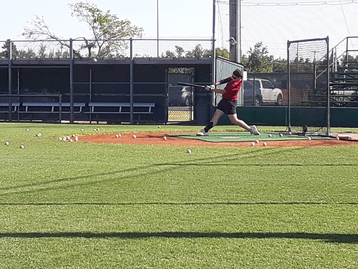 OKCBroncos (@broncos_okc) on Twitter photo Week 3 workout day 1
A few pics of some swings today. Good practice fellas.
Putting in the work now for Florida in May.
<a href="/LanceCummings28/">Lance Cummings</a>
@Christi07294289
<a href="/EvanHeard5/">Evan Heard</a>
<a href="/AustinWp27/">A Parker</a> Week 3 workout day 1
A few pics of some swings today. Good practice fellas.
Putting in the work now for Florida in May.
<a href="/LanceCummings28/">Lance Cummings</a>
@Christi07294289
<a href="/EvanHeard5/">Evan Heard</a>
<a href="/AustinWp27/">A Parker</a>