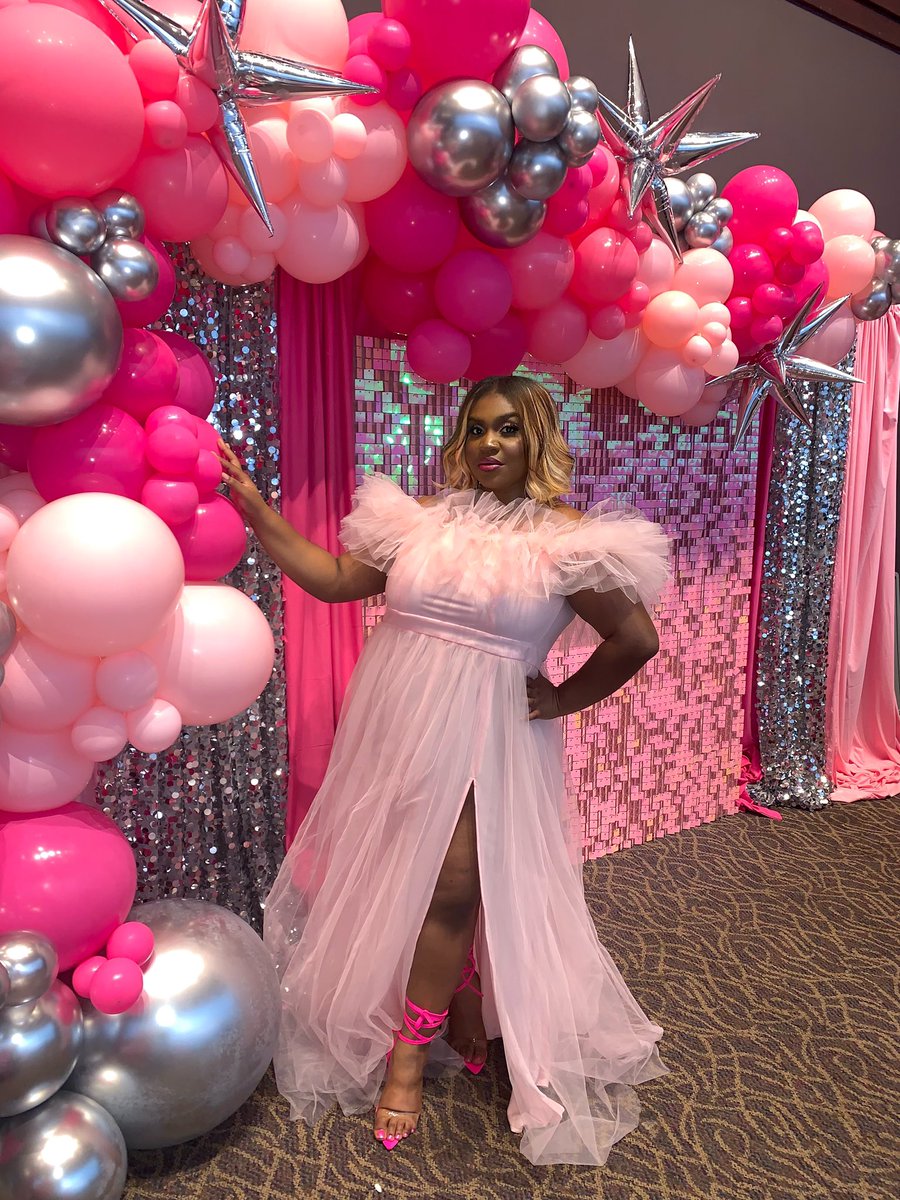 adewithgrace's tweet photo. A lady first, and a real one right after.🌸💕 #TheRefill #AllPinkAffair ✨ https://t.co/A0cgmX8v3D