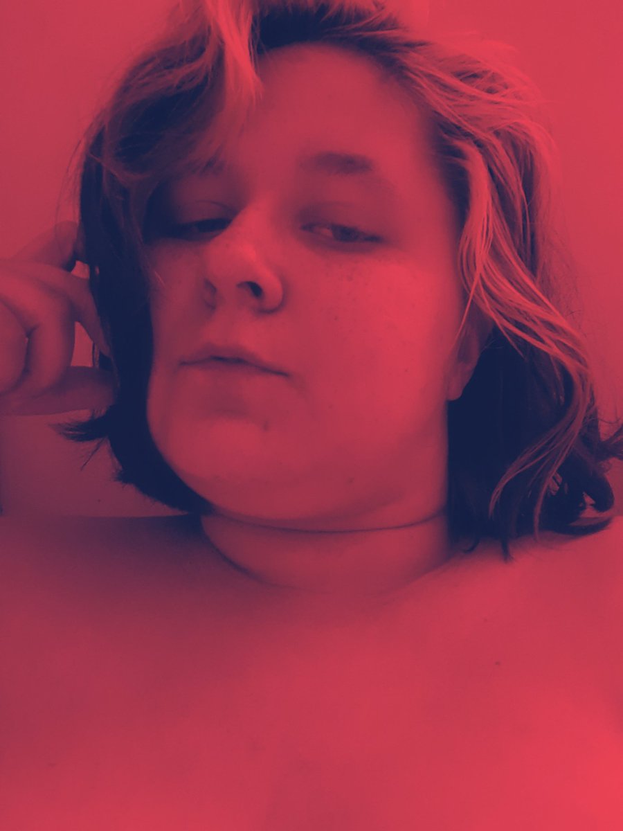 missrosebuds's tweet photo. Long time no see~

Did you miss me?

There is another photo for your viewing pleasure on my free onlyfans, same username as here. Go check it out https://t.co/zcfAjjbBNx