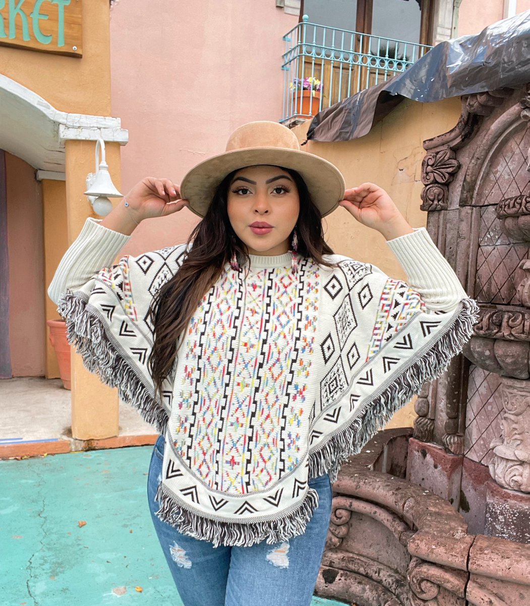guaraxez's tweet photo. ✨Ponchos 100% Artesanales de lana, bien calientitos. 
❤️ Código “THANKYOU10” 
🔥 Ship worldwide, in stock &amp; ready to ship! 

🔗 https://t.co/p4m3P1ccPS https://t.co/RUL3LSINn1