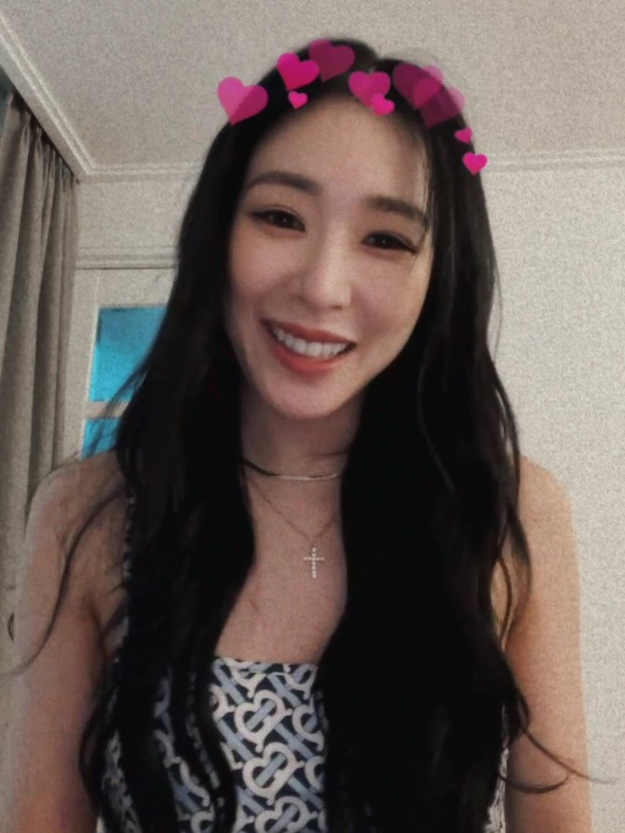 hourly taeny (@hourlytaeny) on Twitter photo 