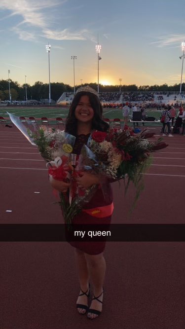 Our homecoming Queen senior <a href="/JulianaKifus/">juliana kifus</a> 👑😊🏴‍☠️🏐