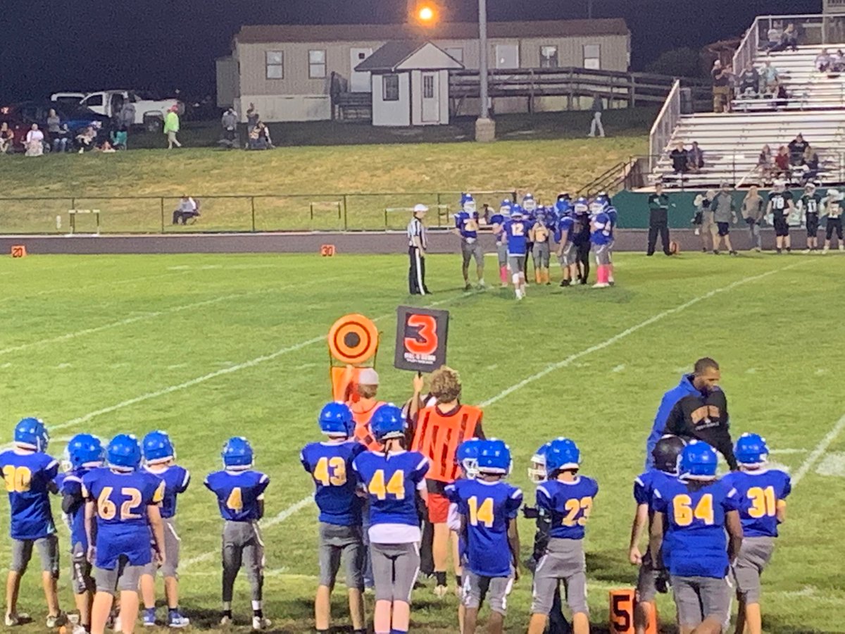 MattCrowe0331's tweet photo. WCMS boys win a comeback thriller tonight at North Callaway! #wildcatstrong https://t.co/Avylet7pNJ