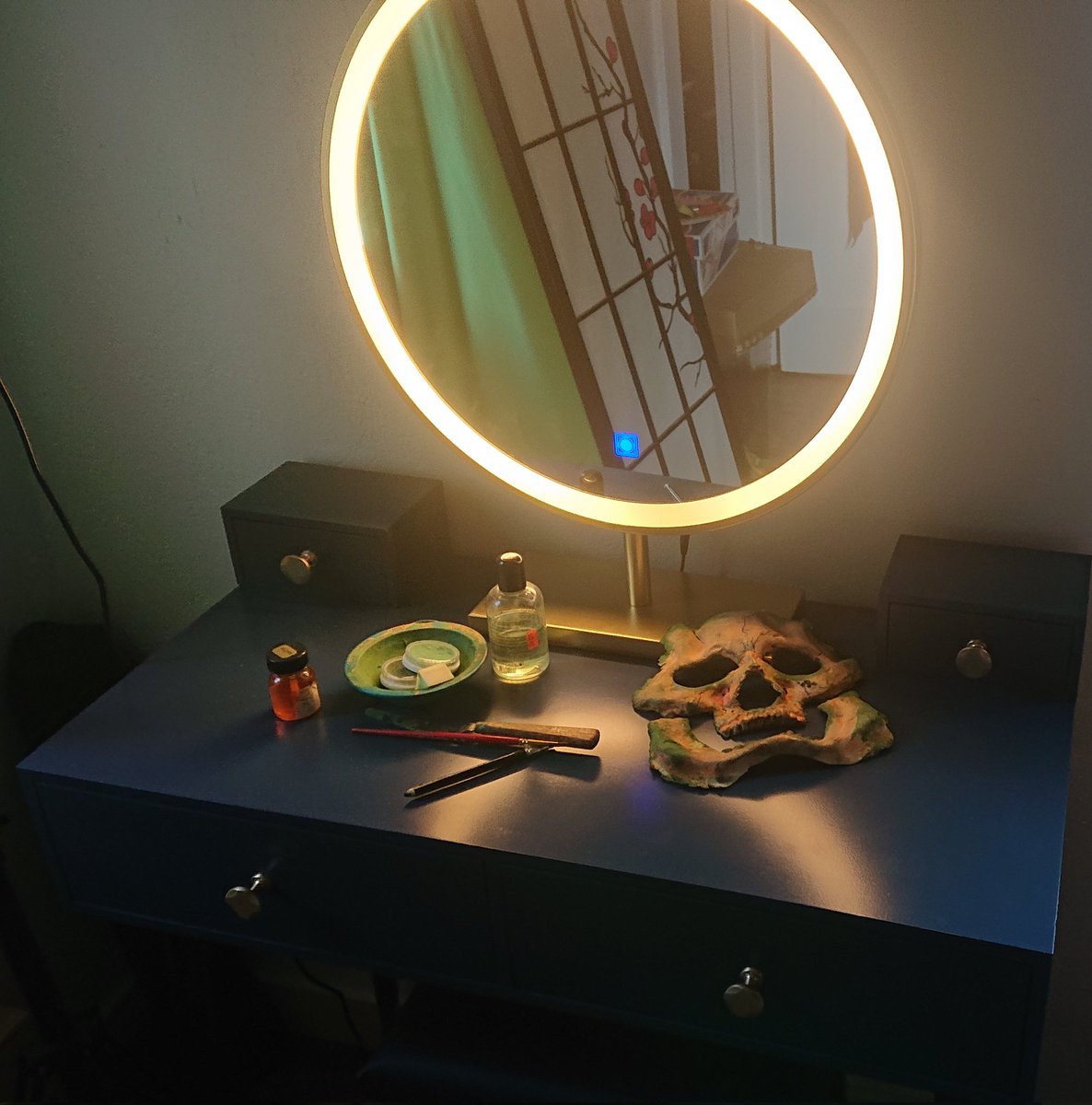 Guess who got his own vanity today? 💀