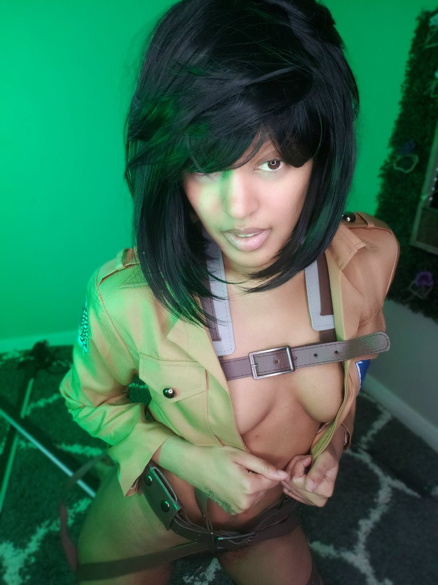 Ending this custom day with MIKASA! Last day to order a custom is 2morrow! Ill be adding some spicy previews for my @join_peach XXXCLUSIVE MEMBERS of all customs that are available for purchase 🤟I have some xxxtra pics im sending as well 🧡🎃🖤 Rewards video 2morrow 😜💦